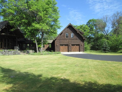 Is Golf your Game? This stunning full log home is perfect for - photo 9