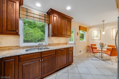 STYLISH 3-BED/2.1 BATH SPLIT-LEVEL HOME IN QUIET NEIGHBORHOOD - photo 20