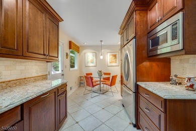STYLISH 3-BED/2.1 BATH SPLIT-LEVEL HOME IN QUIET NEIGHBORHOOD - photo 21