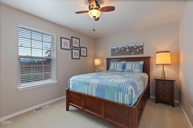 Beautiful 3 bed / 2 bath 1,728 sf single level home just blocks - photo 23