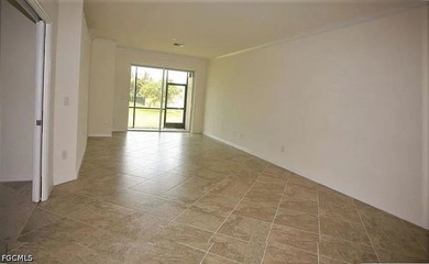 Welcome to this beautiful lakefront attached villa located in - photo 10