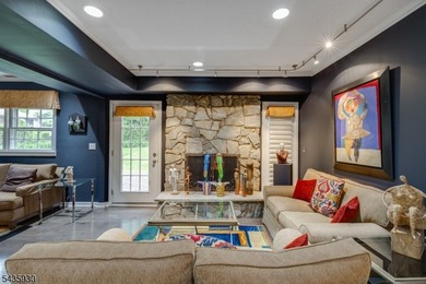 STYLISH 3-BED/2.1 BATH SPLIT-LEVEL HOME IN QUIET NEIGHBORHOOD - photo 34
