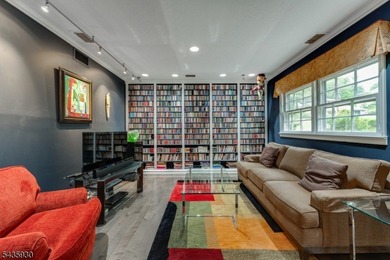 STYLISH 3-BED/2.1 BATH SPLIT-LEVEL HOME IN QUIET NEIGHBORHOOD - photo 36