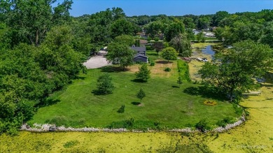 ABSOLUTELY STUNNING WATERFRONT CAPE COD! Nestled at the end of a - photo 46