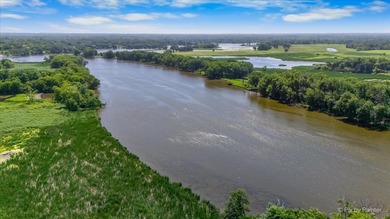 ABSOLUTELY STUNNING WATERFRONT CAPE COD! Nestled at the end of a - photo 47