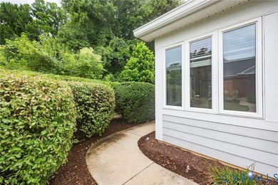 Welcome to effortless, maintenance-free living in the - photo 3