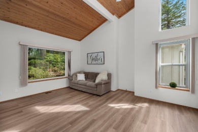 Golf Course Home with 3 car Garage Corner Lot - photo 4