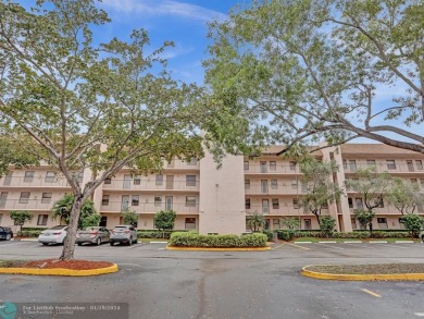 (private lake, pond, creek) Condo Sale Pending in Sunrise Florida