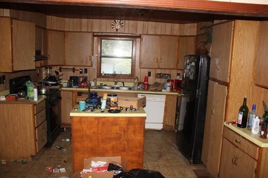 2 homes sitting on 3 lots in Plum Point subdivision backing up - photo 13