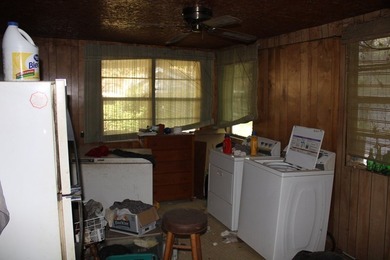 2 homes sitting on 3 lots in Plum Point subdivision backing up - photo 14