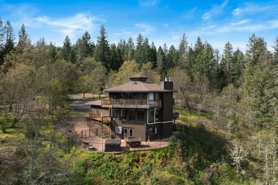 Nest with the Eagles on nearly 11 acres overlooking the mighty - photo 2