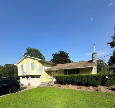 (private lake, pond, creek) Home For Sale in Tivoli New York