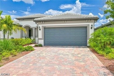 GOLFERS DREAM VILLA in the highly sought after RIVER HALL - photo 1