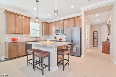 GOLFERS DREAM VILLA in the highly sought after RIVER HALL - photo 3