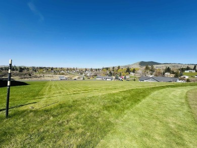 Lake Acreage For Sale in Tekoa, Washington