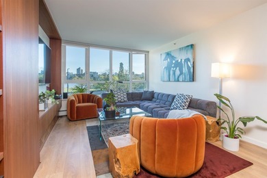 Governor's Tower in Yaletown, this updated 3-bedroom home offers - photo 5