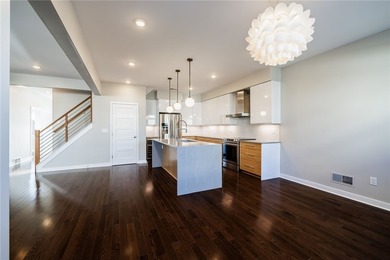 Experience luxury living in the heart of Downtown Rochester! - photo 13
