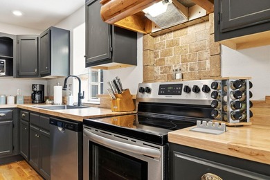 Welcome to your private Ozarks retreat in Shell Knob. TWO - photo 17
