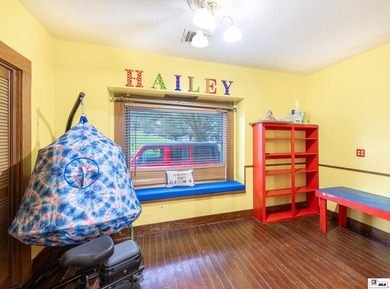 Located at 404 Filhiol Ave in West Monroe, this 3-bedroom - photo 4