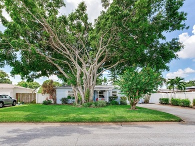 Welcome to this beautifully updated 3-bedroom, 2-bath, 1-car - photo 4