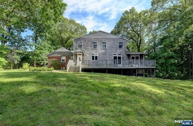 Home sweet home, nestled on a quiet Cul-de-sac. In the highly - photo 41