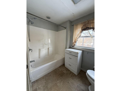 Here's your chance to get your foot in the door of home - photo 3