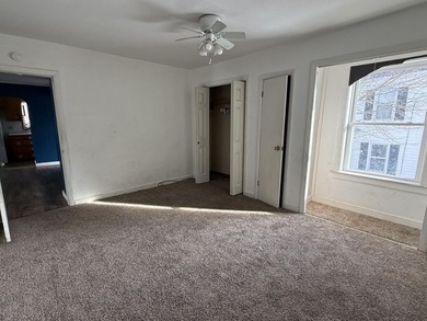 Here's your chance to get your foot in the door of home - photo 9