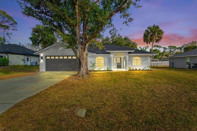 Northport Waterway Lakes and Canals Home For Sale in North Port Florida