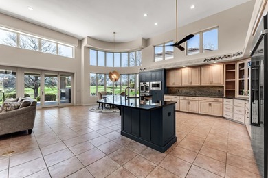 Welcome to luxury living in Springfield's most exclusive gated - photo 6