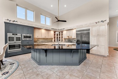 Welcome to luxury living in Springfield's most exclusive gated - photo 9