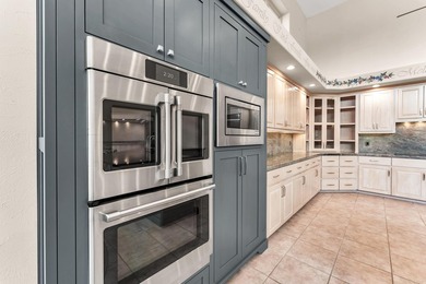 Welcome to luxury living in Springfield's most exclusive gated - photo 10