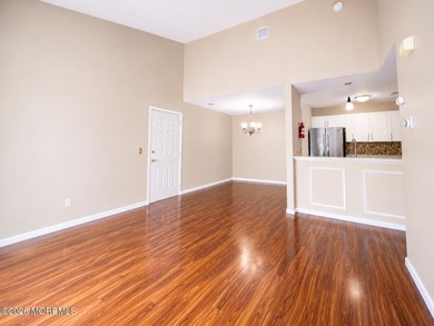 Opportunity awaits in desirable Fox Chase! This upper-level, END - photo 5