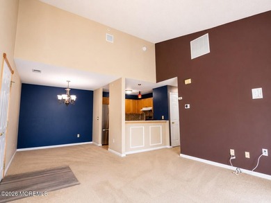 Opportunity awaits in desirable Fox Chase! This upper-level, END - photo 6