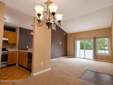 Opportunity awaits in desirable Fox Chase! This upper-level, END - photo 8