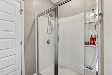 4 Bedrooms - 2.5 Bathrooms - Upstairs Living Room - Granite - photo 21
