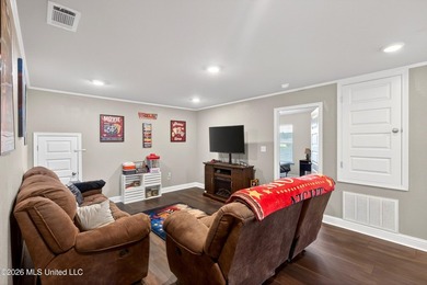 4 Bedrooms - 2.5 Bathrooms - Upstairs Living Room - Granite - photo 25