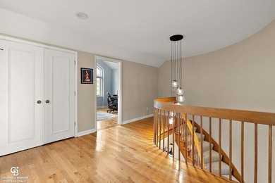 LOCATION, LOCATION, LOCATION!!! BREATHTAKING HARBOUR AND LAKE ST - photo 33