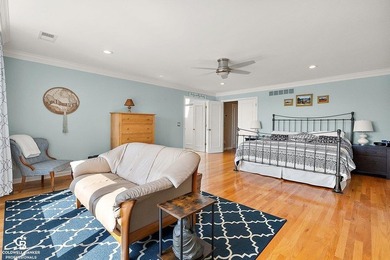 LOCATION, LOCATION, LOCATION!!! BREATHTAKING HARBOUR AND LAKE ST - photo 35