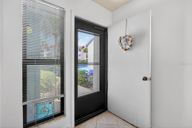 Welcome to Sea Winds, a beautifully maintained beachside condo - photo 6