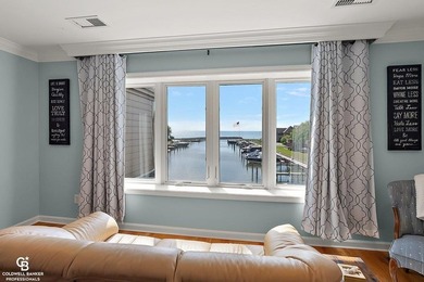 LOCATION, LOCATION, LOCATION!!! BREATHTAKING HARBOUR AND LAKE ST - photo 36