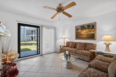 Welcome to Sea Winds, a beautifully maintained beachside condo - photo 10