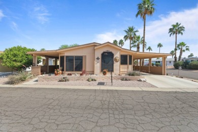 (private lake, pond, creek) Home For Sale in Apache Junction Arizona