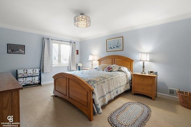 LOCATION, LOCATION, LOCATION!!! BREATHTAKING HARBOUR AND LAKE ST - photo 45