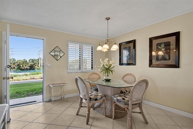 This versatile coastal two bedroom/2 bathrooms retreat offers - photo 5