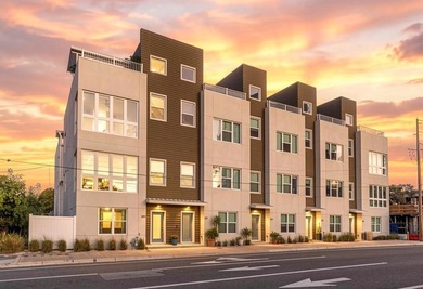 Virtually Staged. Welcome to this beautifully designed townhouse - photo 1