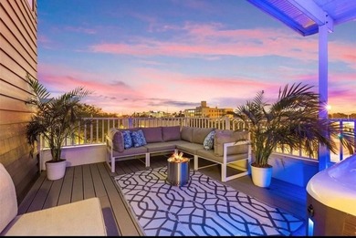 Virtually Staged. Welcome to this beautifully designed townhouse - photo 2