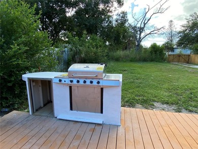Cash only. Investors! This house has so many great features - photo 7