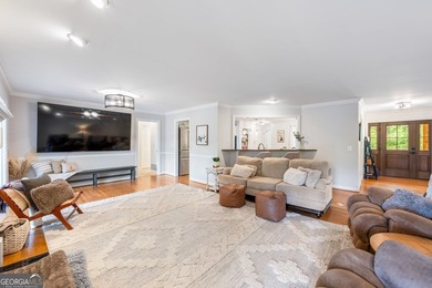 Nestled on 18.15 breathtaking acres in the heart of Moreland - photo 11