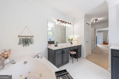 Nestled on 18.15 breathtaking acres in the heart of Moreland - photo 27