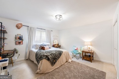 Nestled on 18.15 breathtaking acres in the heart of Moreland - photo 32